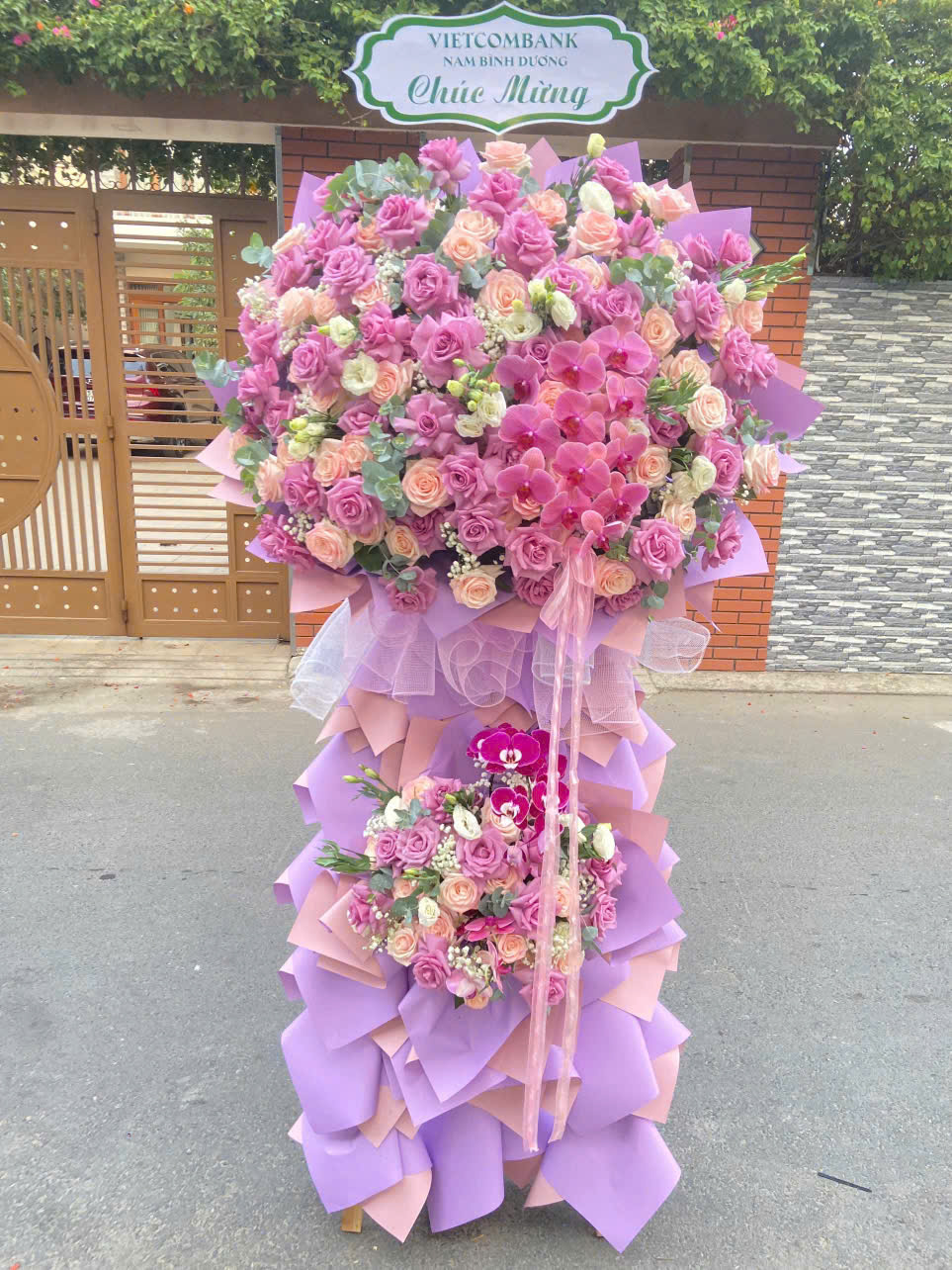 Kệ hoa khai trương 024
