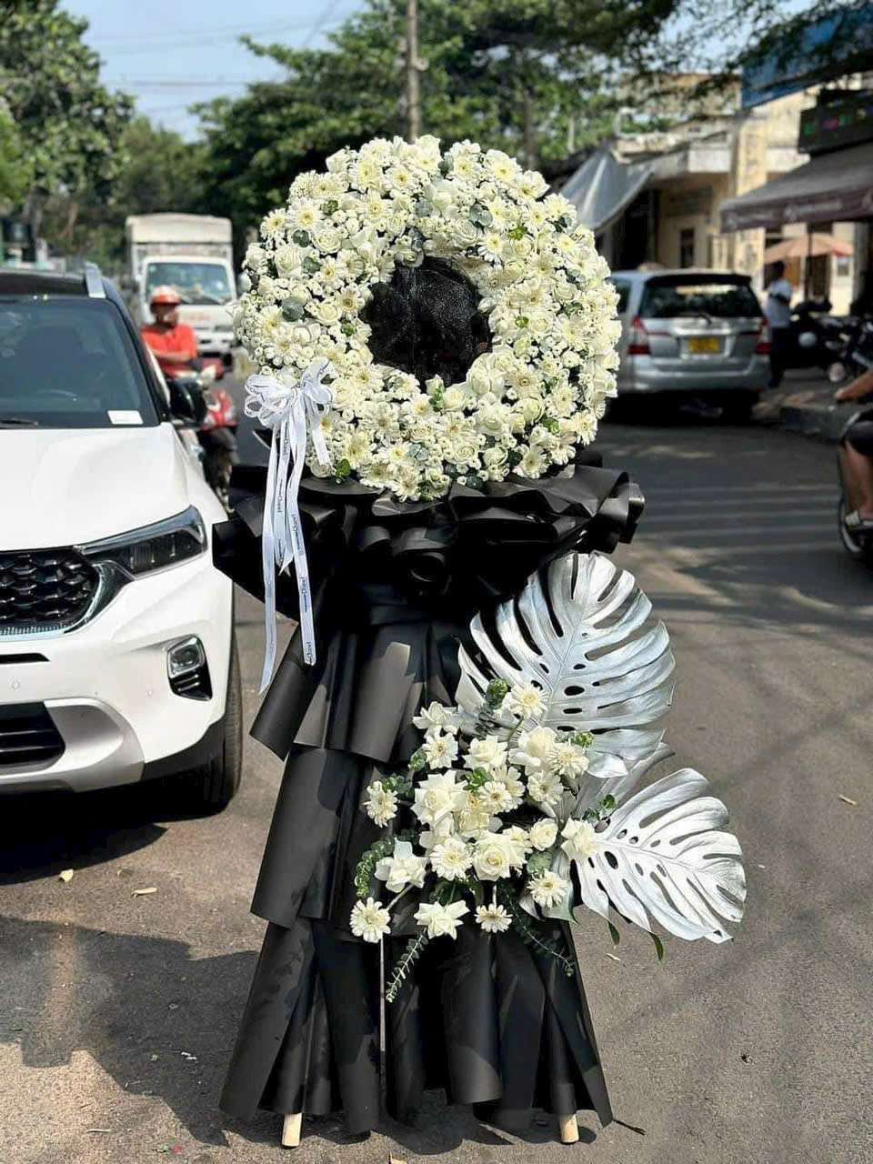 Hoa viếng đám tang 061