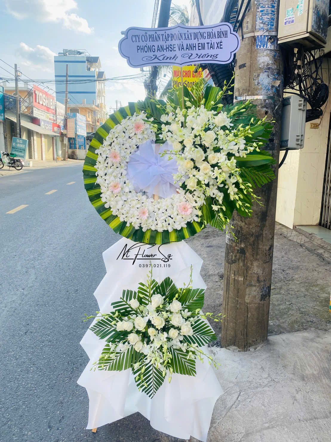 Hoa viếng đám tang 074