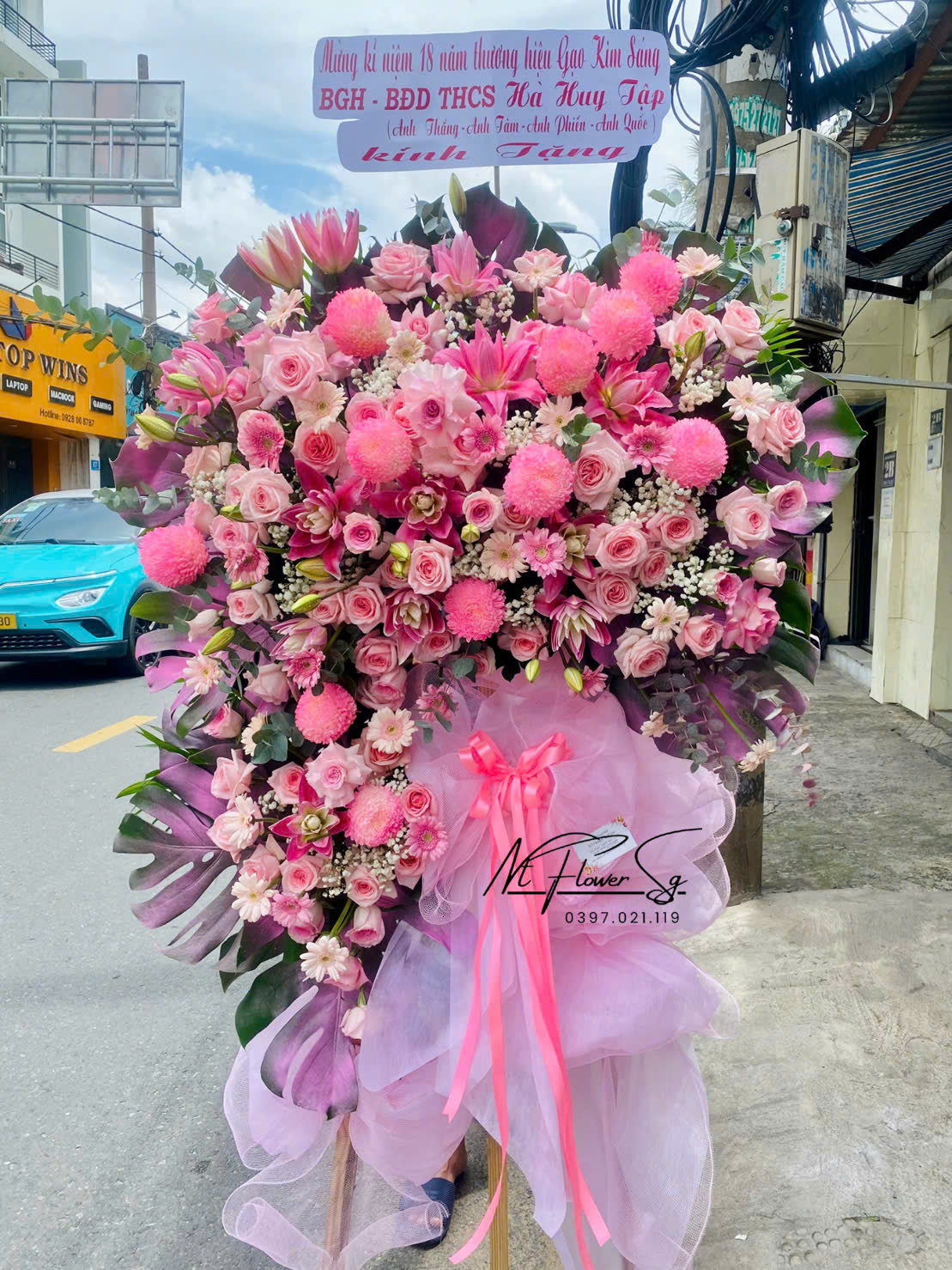 Kệ hoa khai trương 036