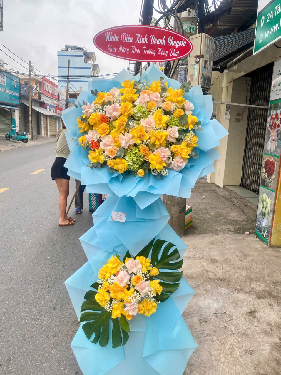 Kệ hoa khai trương 041