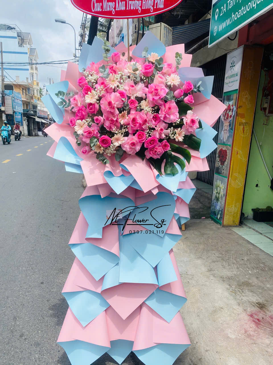 Kệ hoa khai trương 042