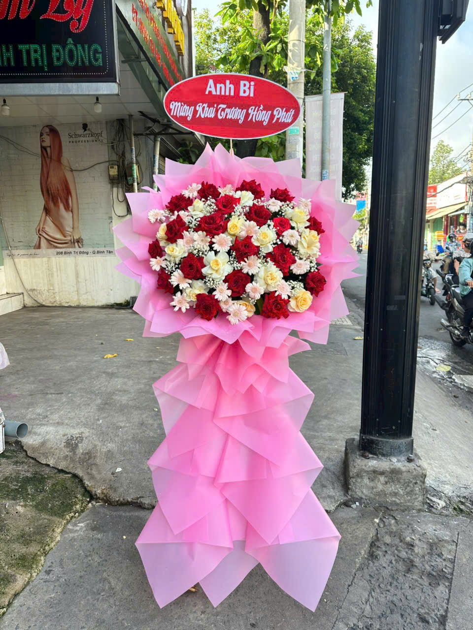 Kệ hoa khai trương 048